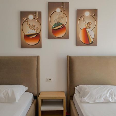Hotel Summer Sarandë Eksteriør billede