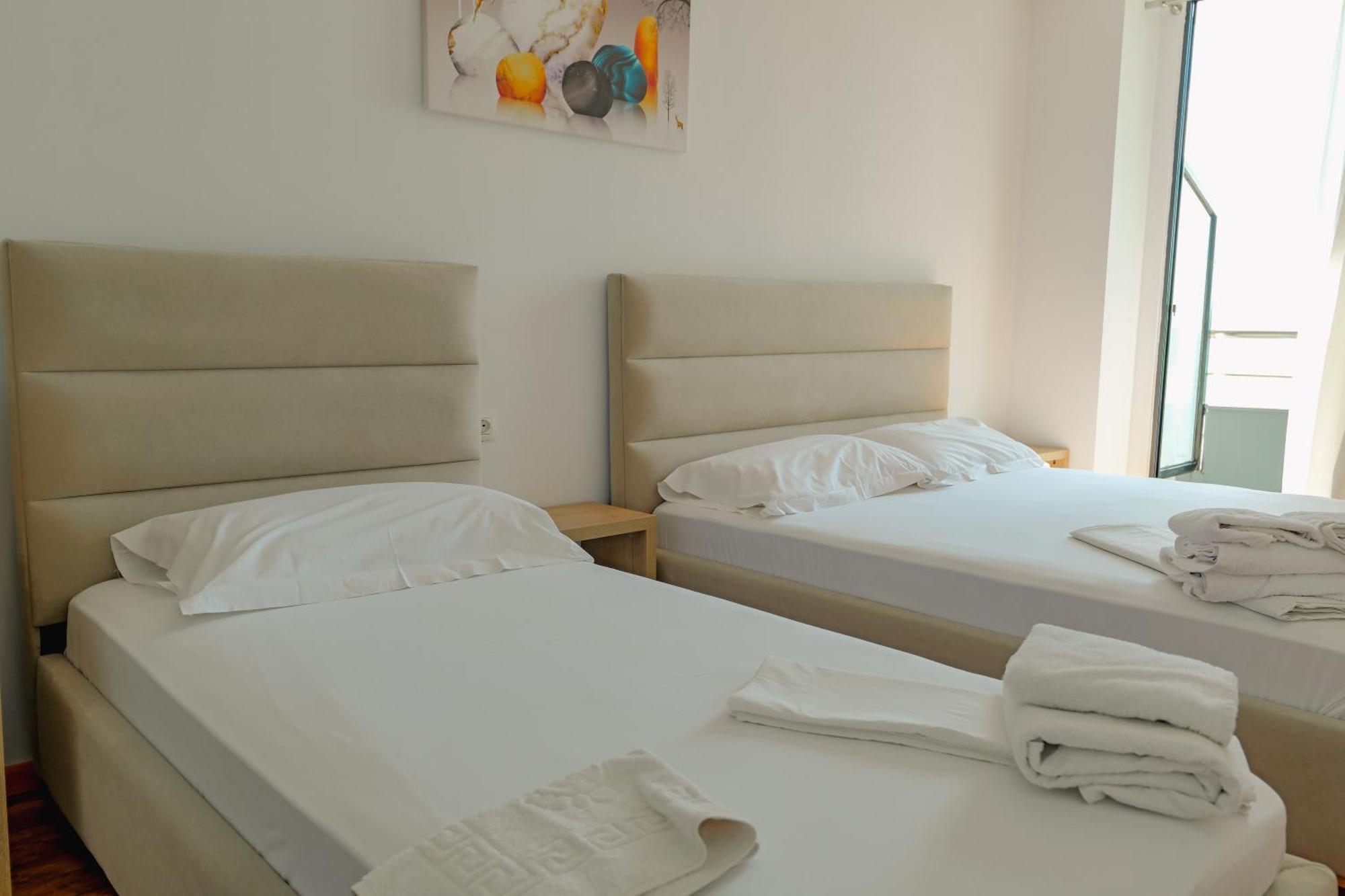 Hotel Summer Sarandë Eksteriør billede