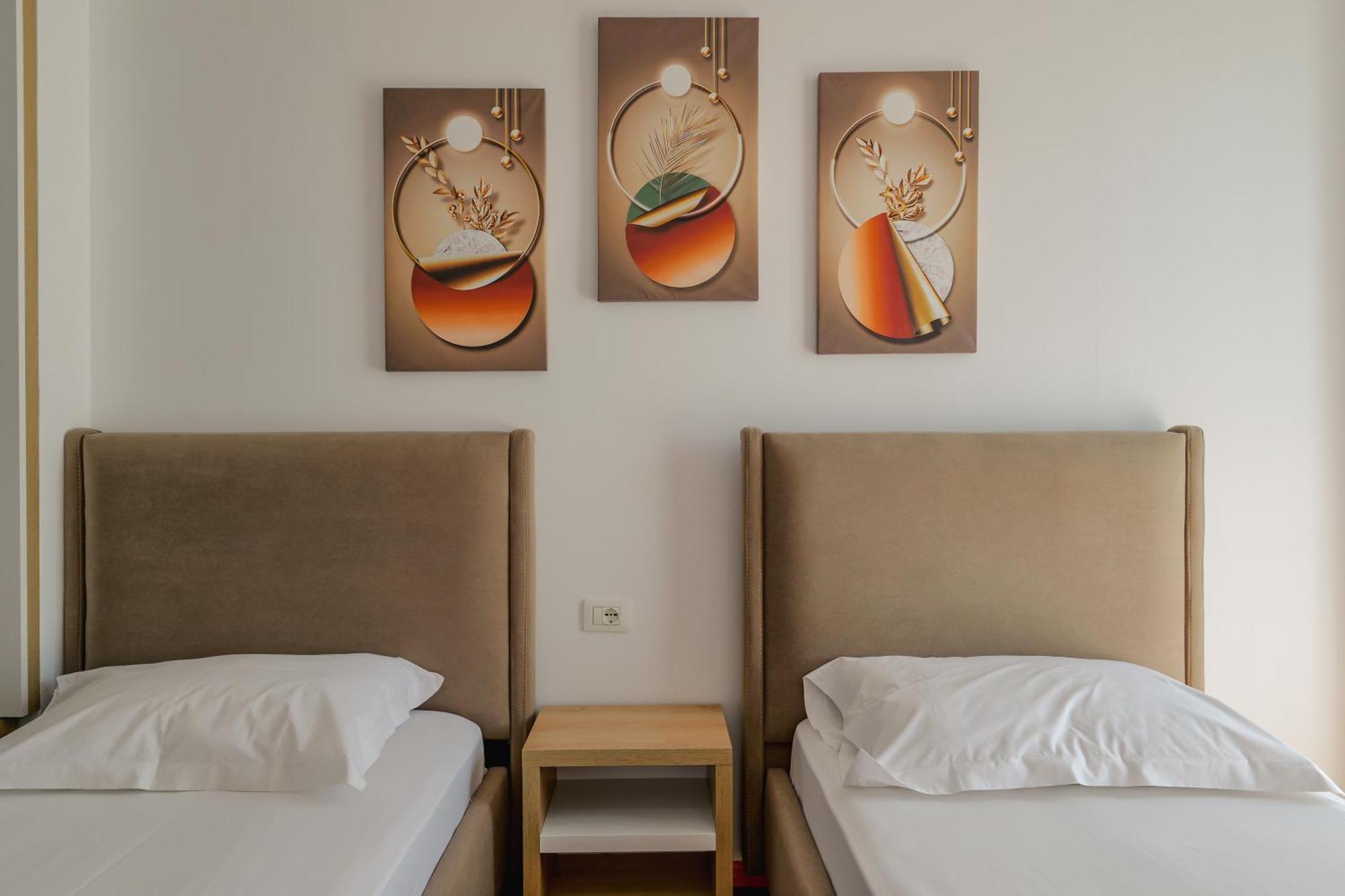 Hotel Summer Sarandë Eksteriør billede