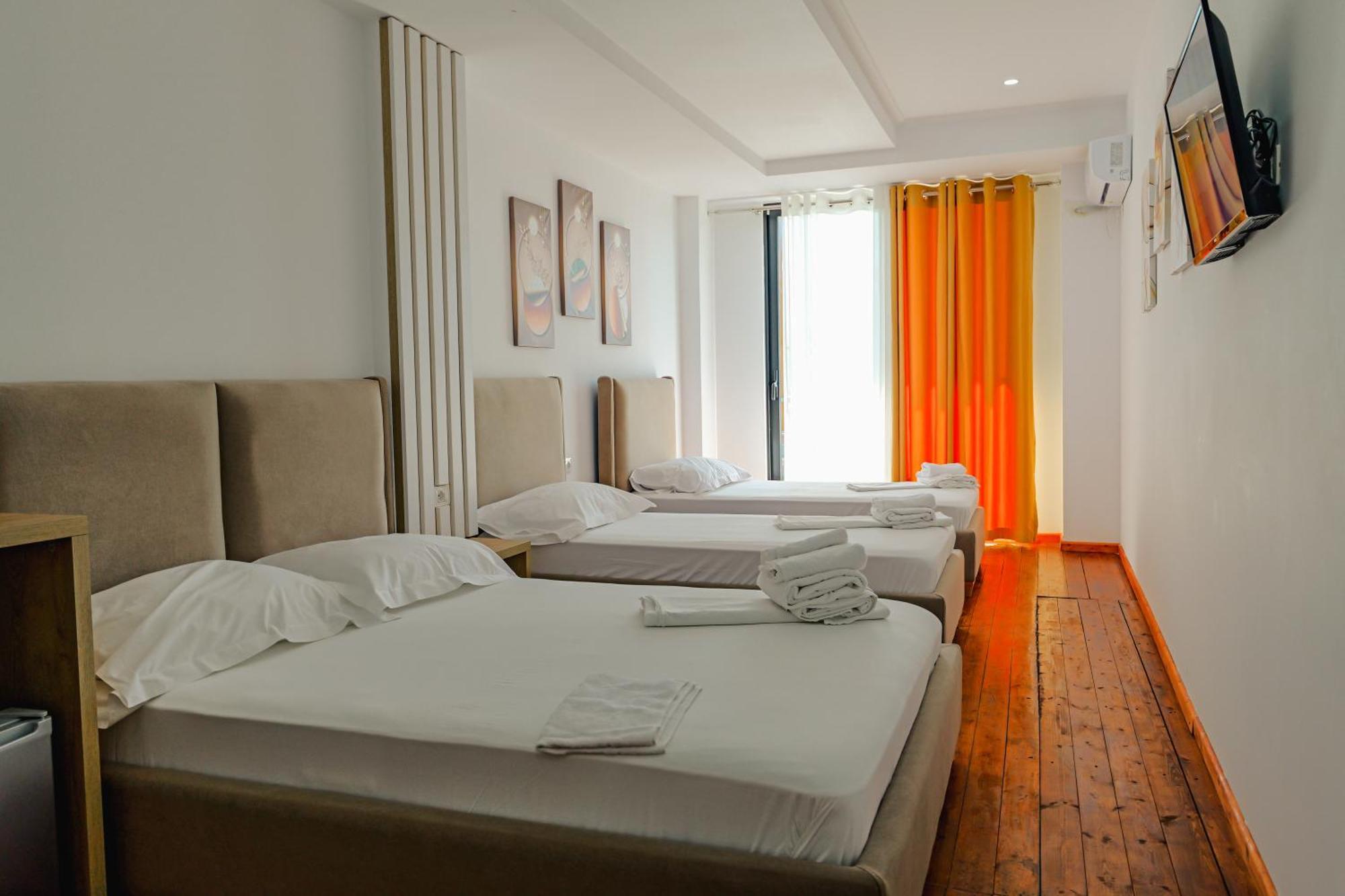 Hotel Summer Sarandë Eksteriør billede
