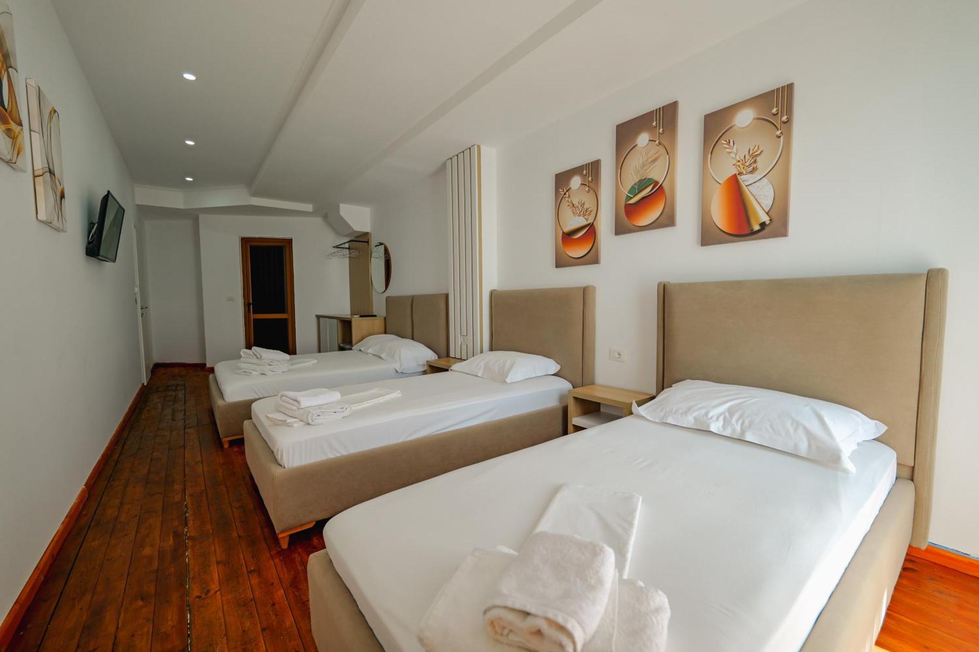 Hotel Summer Sarandë Eksteriør billede