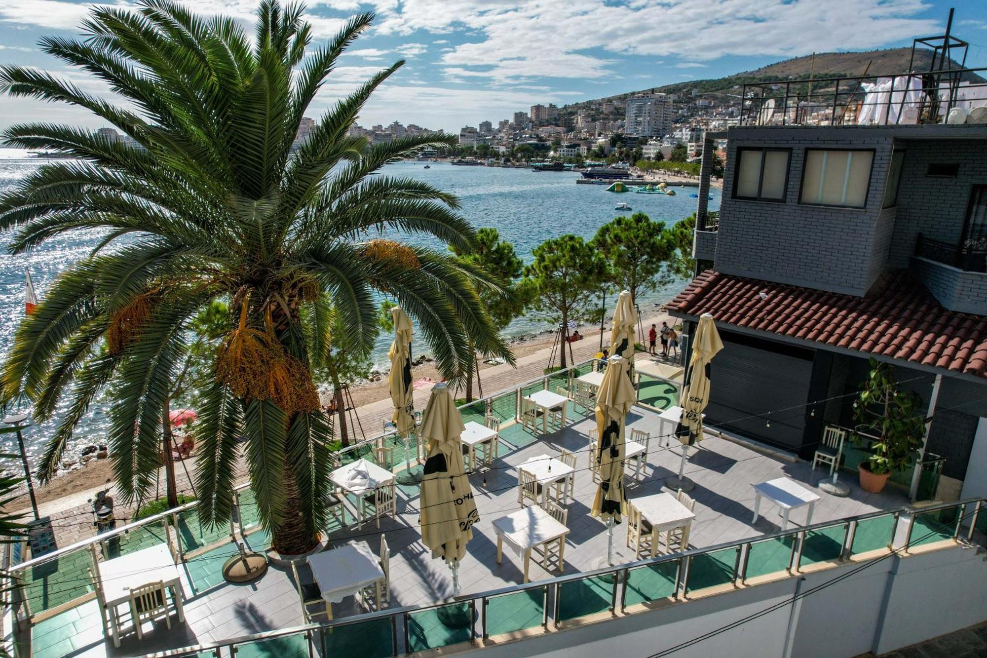 Hotel Summer Sarandë Eksteriør billede