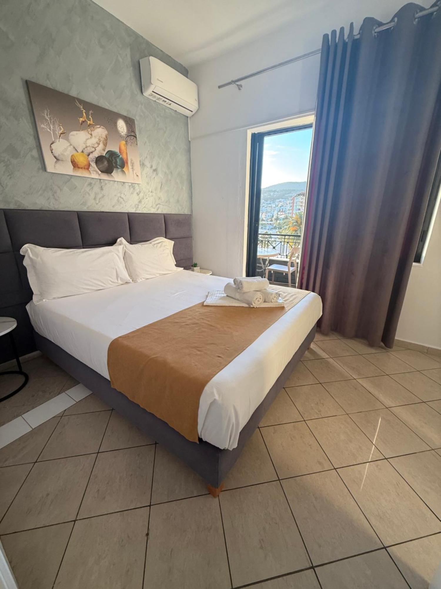 Hotel Summer Sarandë Eksteriør billede