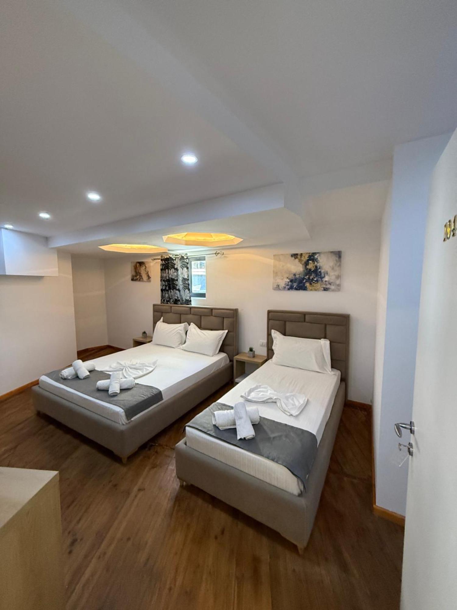 Hotel Summer Sarandë Eksteriør billede