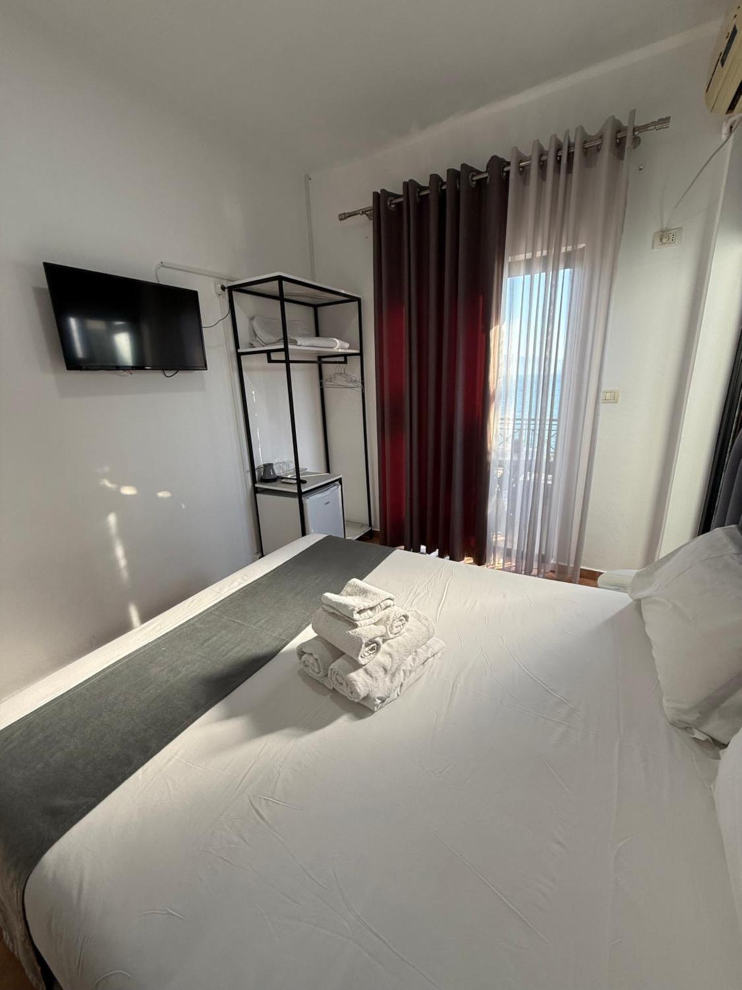 Hotel Summer Sarandë Eksteriør billede