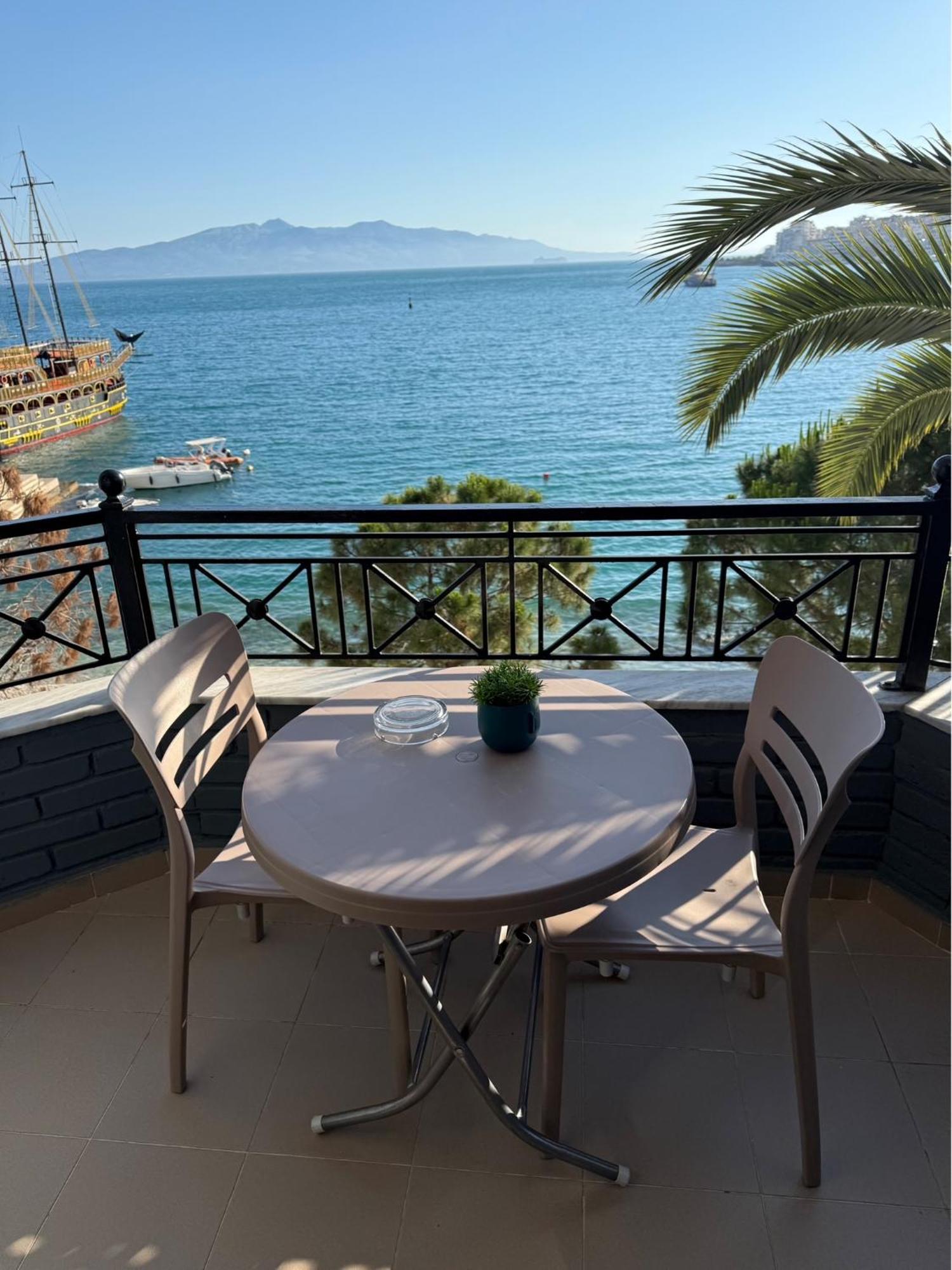 Hotel Summer Sarandë Eksteriør billede